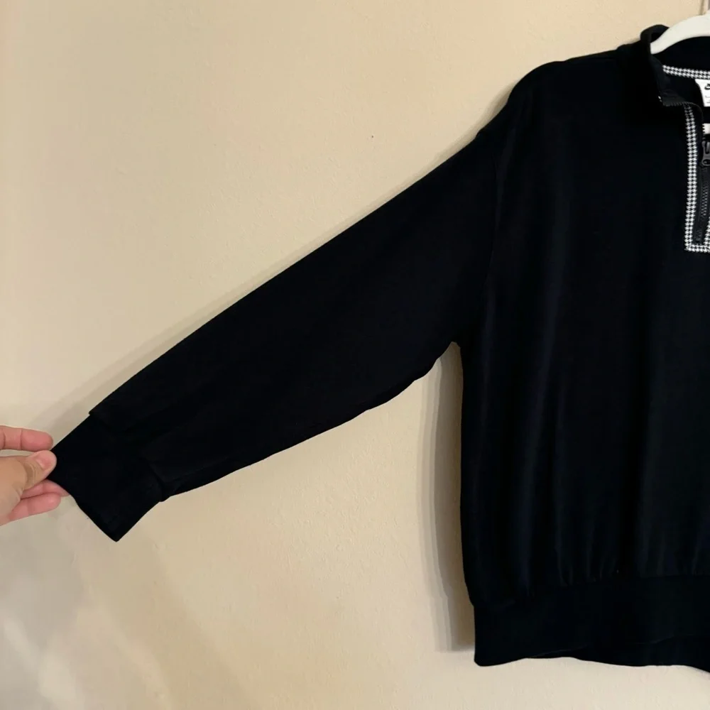 Nike Sportswear New Logo Icon Clash Half-Zip Pullover Sweatshirt Size S Athletic